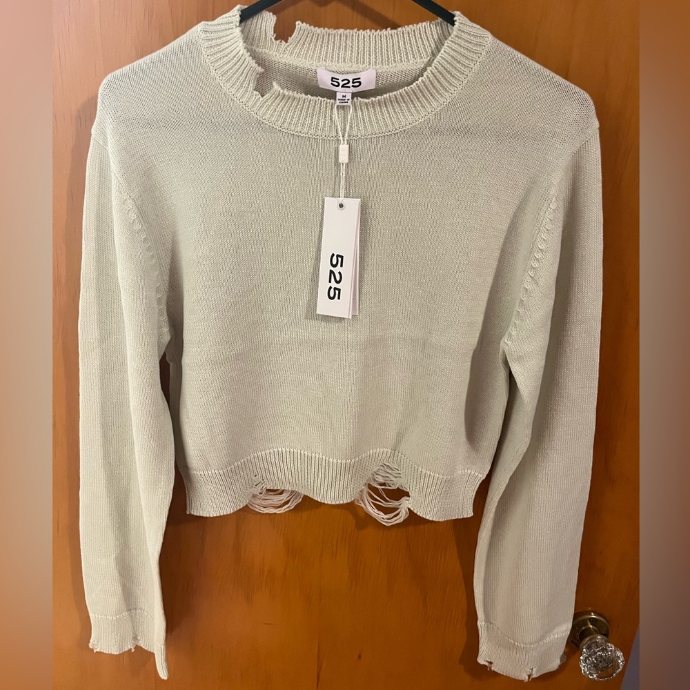 525 America Revolve Distressed White Sage Cropped Sweater NWT Size M